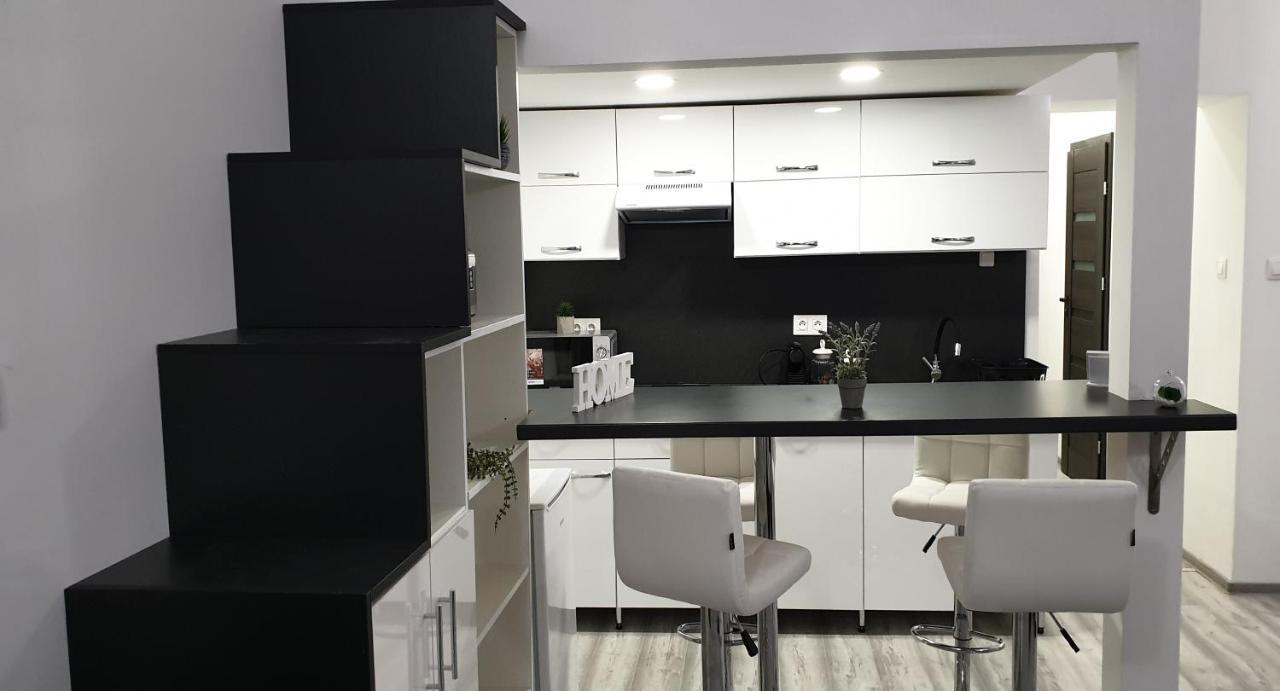 Belvarosi Apartman 2 Lejlighed Miskolc Eksteriør billede