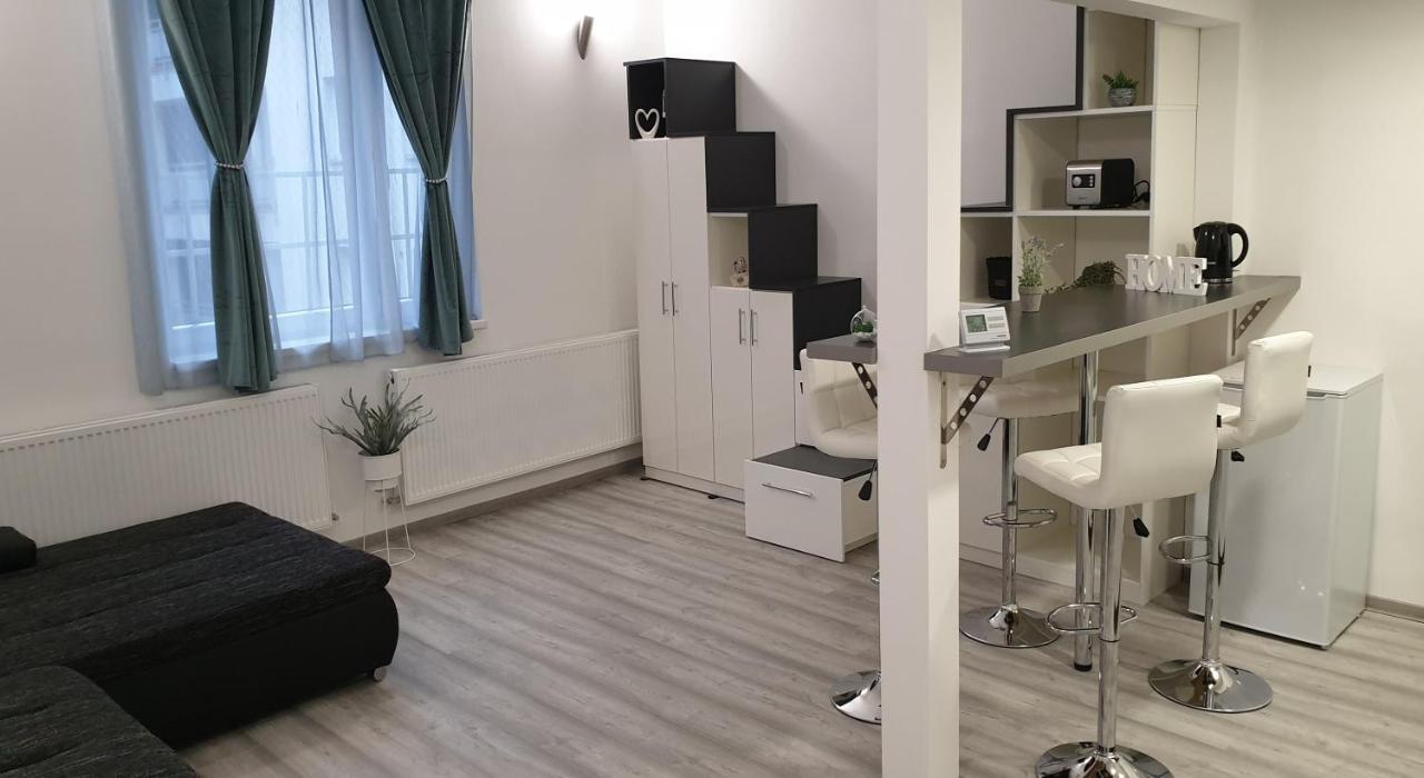Belvarosi Apartman 2 Lejlighed Miskolc Eksteriør billede